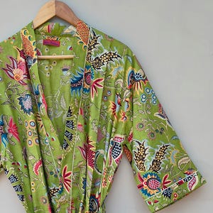 Handmade Green Floral Kimono Robe – Boho Cotton Loungewear, Lightweight Beach Cover Up, Festival Wear, Artisan Dressing Gown