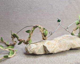 Elven Wire Tiara: Green Gemstone, Forest Fairy Crown, Boho Wedding