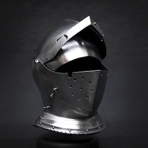 Medieval Close Helmet – Handmade 16th Century Knight Armor Replica – Wearable Steel Helmet for LARP, Cosplay & Display