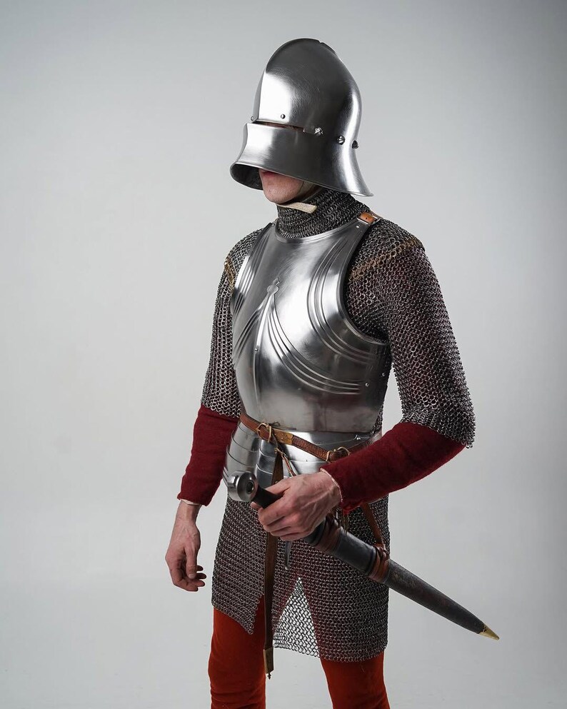 Medieval Knight Armor Set Gothic Breastplate Chainmail Helmet ...