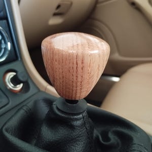 Design: Practical. Wooden gear select handle Mazda MX-5 Toyota Lexus Honda Mitsubishi Nissan Subaru Hyundai Kia Jeep Audi Jaguar Lotus