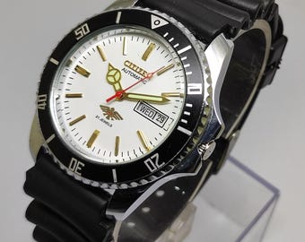 Reloj Citizen automático de buceo reacondicionado, esfera blanca, 21 joyas, bisel negro, 36 mm