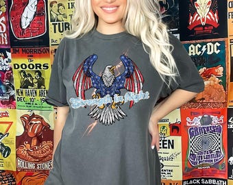 Eagle Feather Native T-Shirt - Bohemian Vintage, Comfort Colors Graphic Tee, Unisex Gift for Him Her