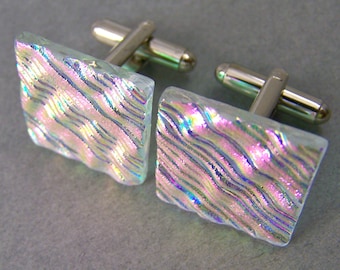 Boutons de manchette en verre dichroïque - opale rose transparente, rayures ondulées roses magenta, texturés - diamants et verre fusionné - 20 mm carré 20 mm pour marié