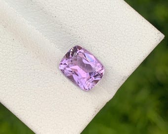 Natural purple spinel for jewellery