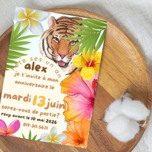 Carte d'invitation tigre dans une jungle colorée