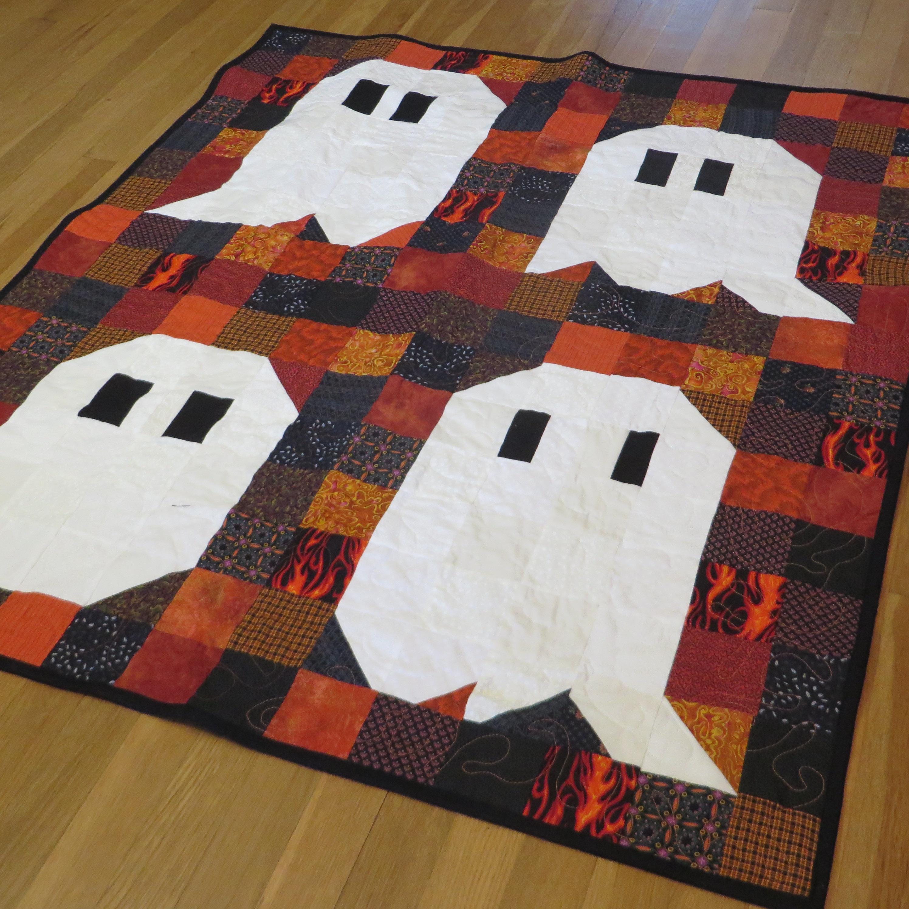 Spooky Ghost Halloween Quilt - Etsy