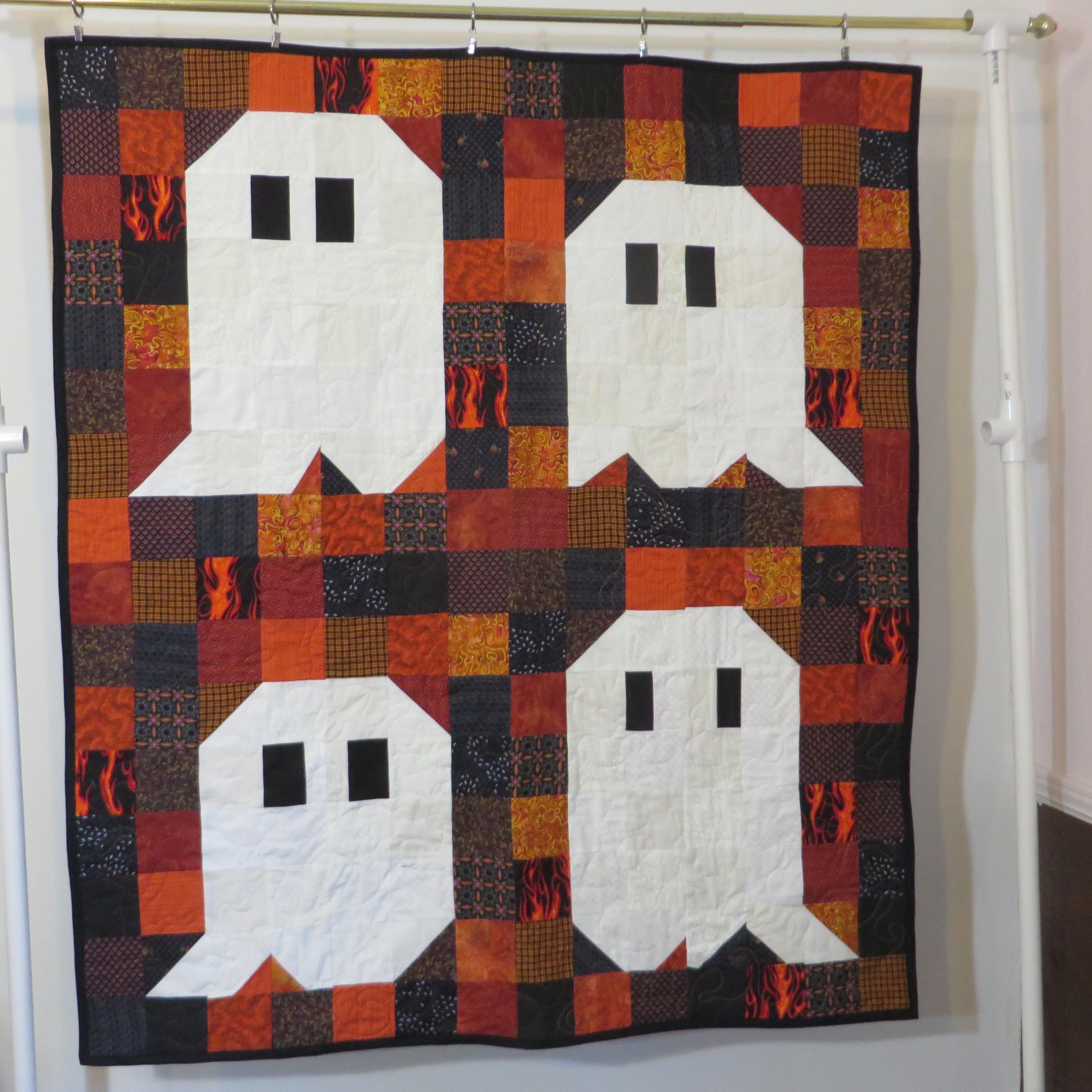 Spooky Ghost Halloween Quilt - Etsy