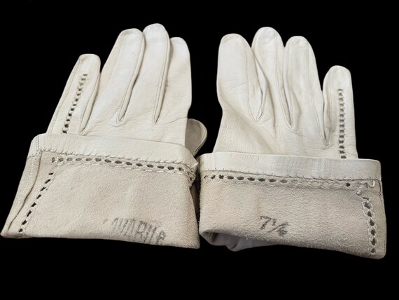 Vintage Bone White Leather Day Gloves with Lattic… - image 2