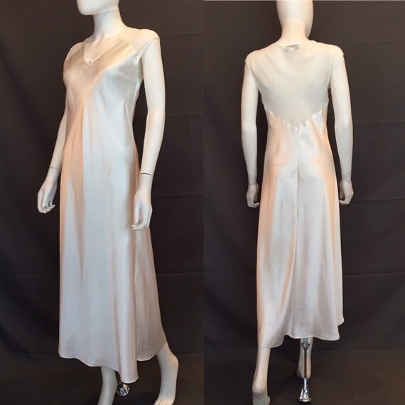 oscar de la renta night gown
