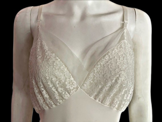 Sweet Vintage White Nylon Lace Dress Slip - image 2