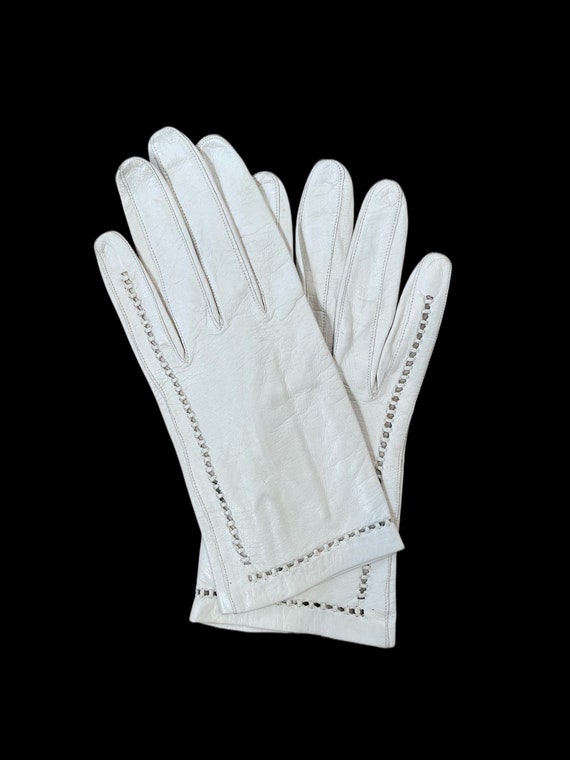 Vintage Bone White Leather Day Gloves with Lattic… - image 3