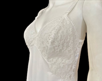 Vestido lencero blanco vintage de encaje y nailon