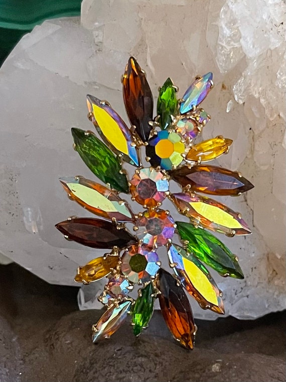 Mid Century Czechoslovakian Crystal Brooch