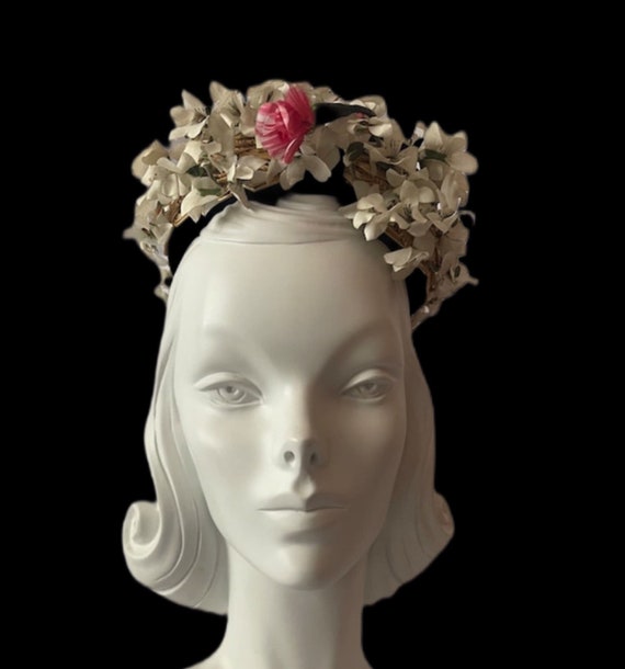 Vintage Hattie Carnegie Floral Straw Pillbox Hat - image 1