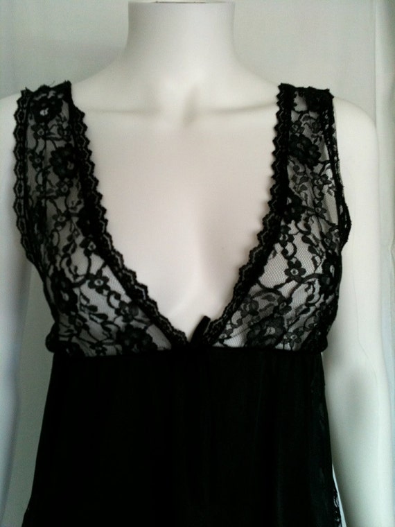 Bewitching Vintage Black Nylon and Lace Empire Ni… - image 2