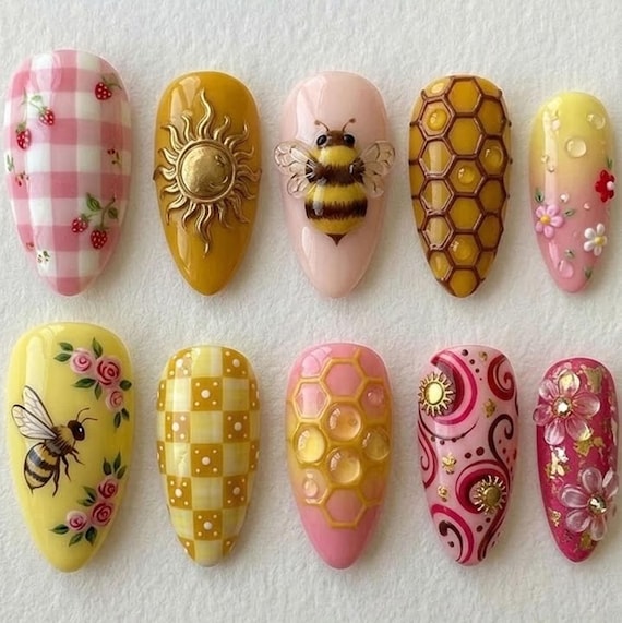 Honey Bee Press On Nails, Sweet Honeycomb Nail Art, Cute Spring Summer Nails, Pink Yellow Floral Nails, Handmade Fake Nails