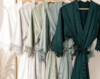 Morgenmantel Brautjungfer Personalisiert mit Spitze - Badmantel Hochzeit - Bruidsmeisjesgewaad