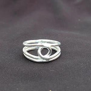 Sterling Silver Interlocking Knot Ring: Handmade Minimalist Jewelry