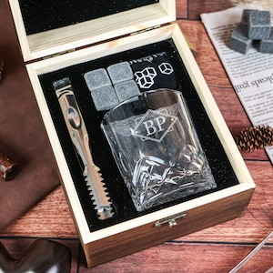 Customized Whiskey Glass Set,Whiskey Stone Set,Personalized Whiskey Glass Set with Wooden Box,Boyfriend Gift,Gifts for Men,Housewarming Gift