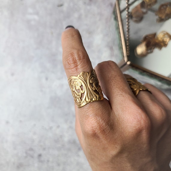 Antique brass rings jewelry deals