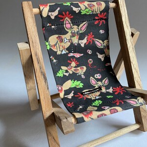 Zombie Dog Large Cell Phone Chair Mamakohawaii imagem 1