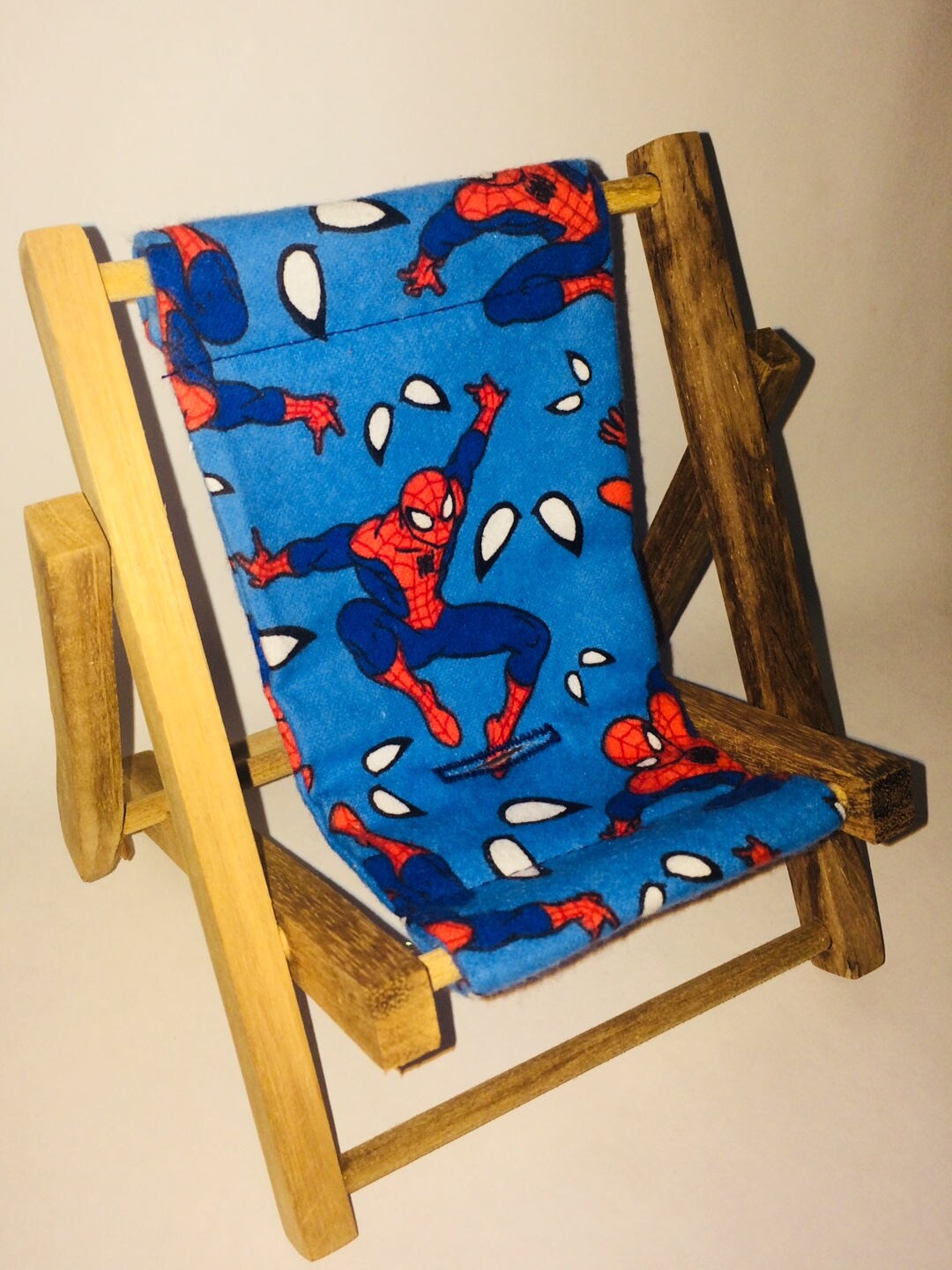 Spider Man Cell Phone Chair Mamakohawaii Etsy