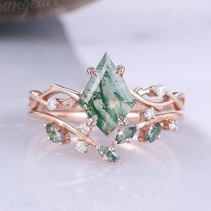 Natural Kite Green Moss Agate Ring- Sterling Silver Ring Natural Agate Engagement Ring Promise Ring Green Gemstone- Anniversary Gift For Her