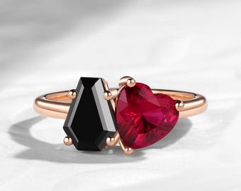 14K Gold Toi et Moi Ring: Garnet & Onyx Vintage Engagement Ring