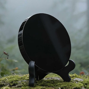 黒曜石の水晶鏡｜魔女の鏡｜儀式占いとクリスタルマジック