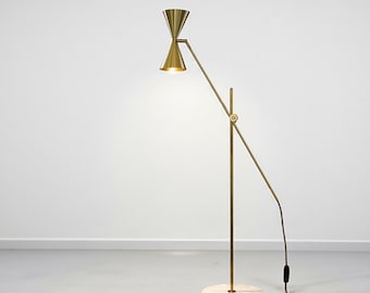 Mid-Century Modern Messing Stehlampe: Verstellbarer Doppelkegelschirm, Marmorsockel