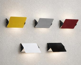 Handgefertigte Wandleuchte aus massivem Stahl, moderne minimalistische geometrische Lampe, einstellbare industrielle Leuchte