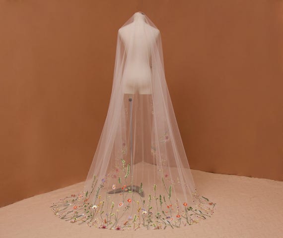 H58, Ivory Cathedral Veil With Blush Floral Embroidery  display picture 3