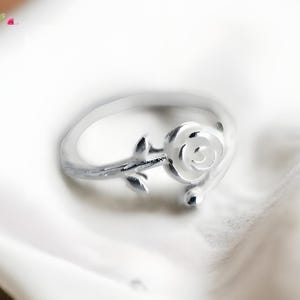 Rose einstellbare Ring, 925 Sterling Silber, Natur inspiriert, Silber Blumen Ring Geschenk, niedlicher minimalistischer Sommer Rose Schmuck Ring für Sie