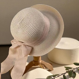 Women&#39;s Wide Brim Sun Hat – Casual Summer & Spring Beach Hat| UV Protection| Packable Travel Hat| Stylish Outdoor Accessory.