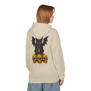 Gothic Bat & Skull Hoodie: Unisex Halloween Sweatshirt