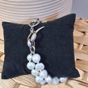 Natural freshwater pearl bracelet with sterling silver clasp
