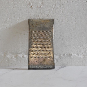 vintage Wonder Shredder metal grater
