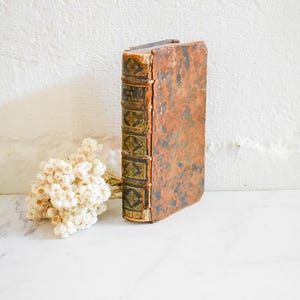 Antique 1686 hardcover book- French Treatise – Patronage & Honorary Rights of Lords in Churches