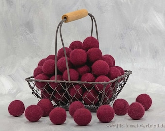 Viltballen, bordeauxrood, vilten kralen, vilten ballen om mee te knutselen, kleurrijk, wollen vilt, vilten pompons, diverse maten, seizoensgebonden tafeldecoratie