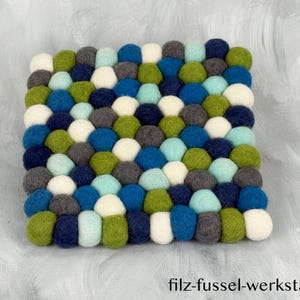 Felt coaster, table decoration, pot stand, blue/green, square, Ø 20 cm