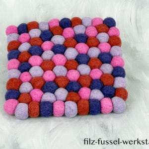Felt coaster, table decoration, pot stand, purple/pink, square, Ø 20 cm