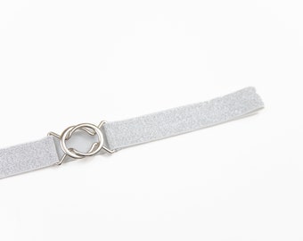 1" silver on white stretch belt | glittery silver elastic waist belt for women