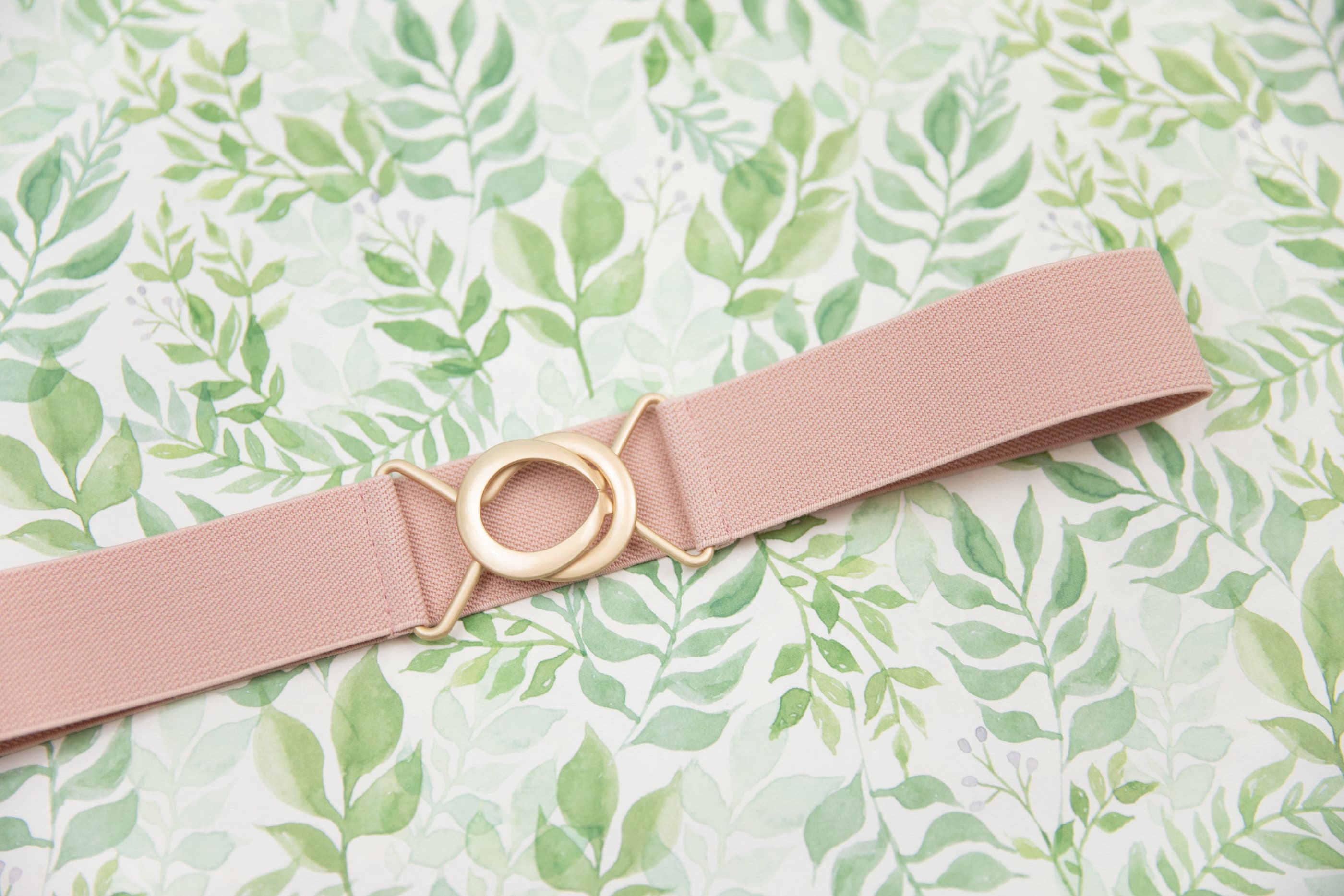 Thin  light pink golden buckle  fashionable belt size L adjustable 30 Buy Powder Pink Patent Leather Belt - Oval Gold Buckle  main image 4
