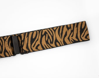 Tiger top print belt