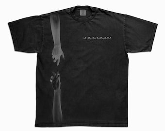 La paradoja del amor — Camiseta estampada a mano de DVRLTY Studios