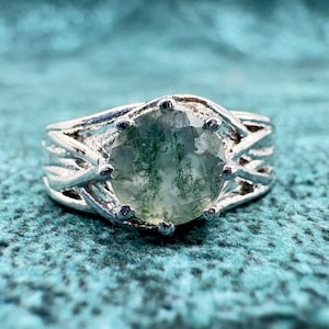 Round Cut Moss Agate Ring Sterling Silver Branch Shank Nature Inspired Gemstone Ring Unique Forest Engagement Jewelry Gift Handmade