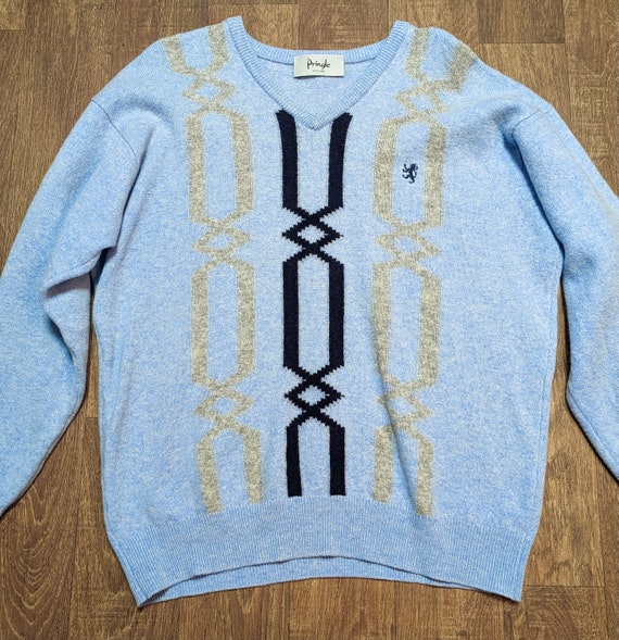 Pringle logo clearance jumper