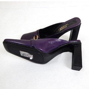 Versace, vintage shoes, designer, designer vintage shoes, Versace shoes, 1980s shoes, vintage Versace shoes, purple shoes, unique shoes, vintage designer shoes, vintage Versace mules, unique shoes, unique gifts, gifts for her