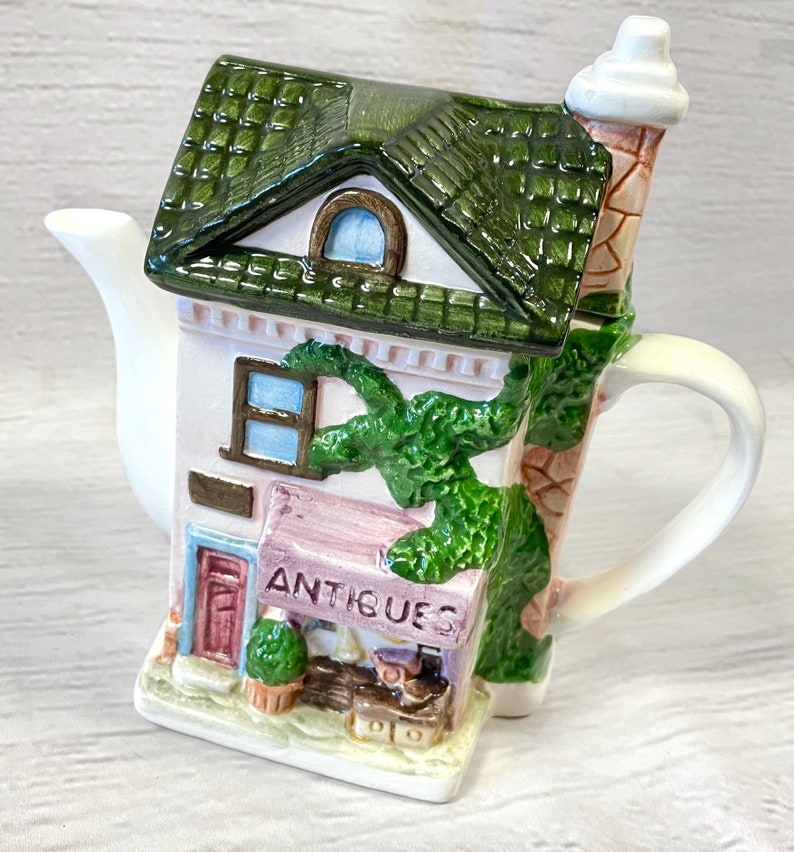 Vintage Teapot Vintage Kitsch Antique Shop Novelty Teapot, Retro Teapot